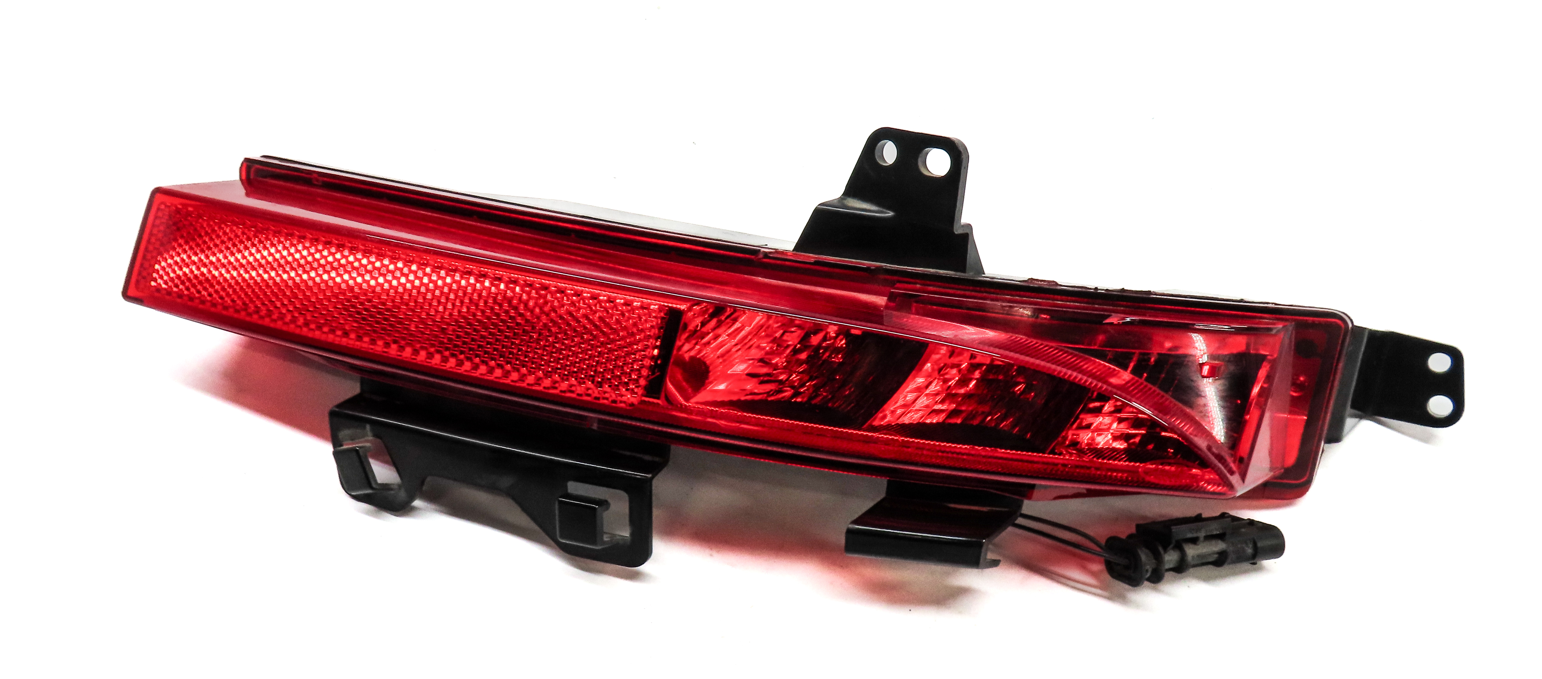 15-19 LAND ROVER DISCOVERY SPORT (L550) RIGHT REAR BUMPER TAILLIGHT LIGHT LAMP — exact item pictured